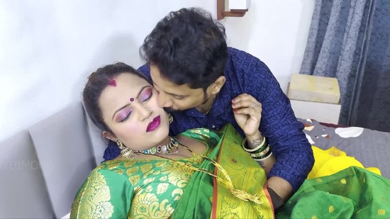 Hot desi indian rozi bhabhi sesso completamente nudo con una porno star rocciosa