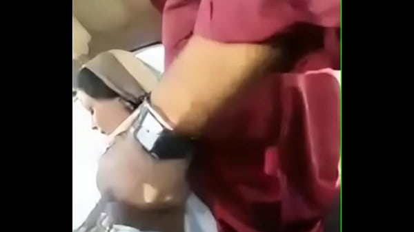 Garota super gostosa boquete no carro