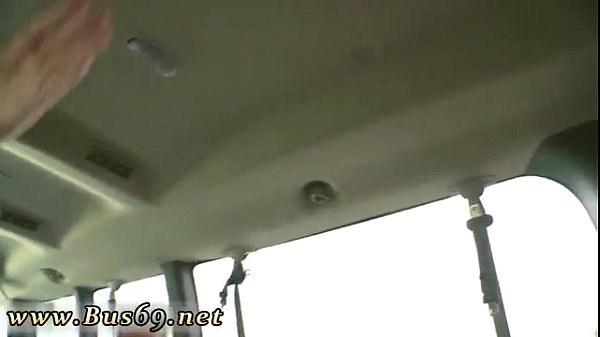 Descargar indio lindo chico chico sexo gay Trolling la parada de autobús