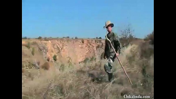 pompino sul campo e caccia