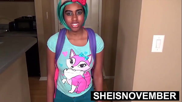 HD Mein verrückter Stiefvater bestraft mich mit Cumshot, weil ich über den Unterricht gelogen habe, Geek gibt knienden Oralsex und umgekehrtes Cowgirl, vollbusige, zierliche schwarze Stieftochter Sheisnovember reitet großen Schwanz, natürliche Titten und Brustwarzen raus, während Msnovember tabu gefickt wird