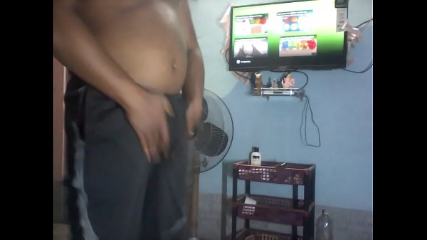 Sam branle une bite desi