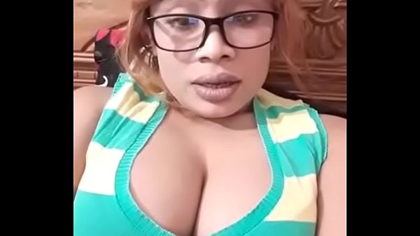 हॉट गर्ल रस्मी अलोन