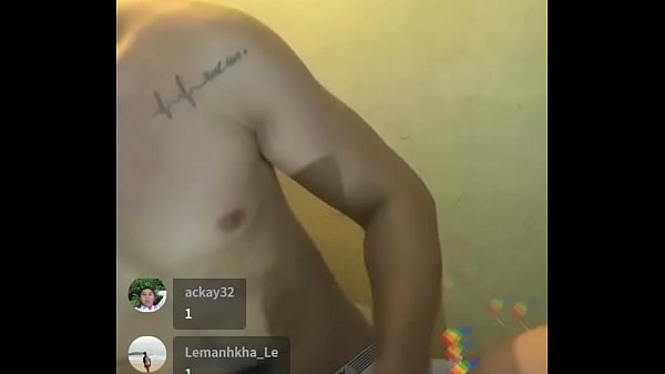 Spettacolo di bel ragazzo