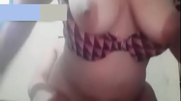 Antes de atender al personal médico, él me atiende para darle mi leche en su consultorio.