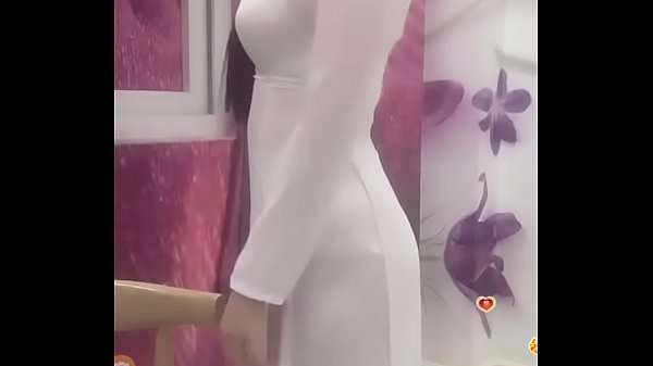 Trang ruby ​​&aấp_o d&agrave_i