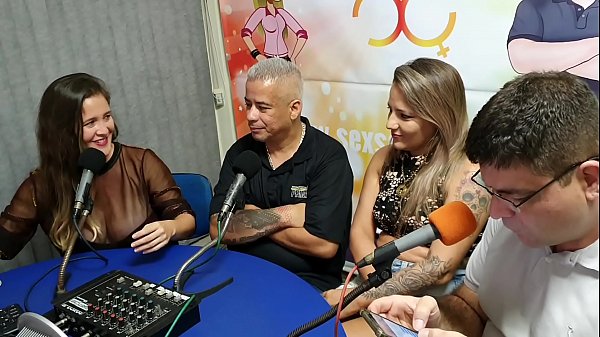 Intervista per il programma Ráacute_dio Saara Sexc&ecirc_ncia