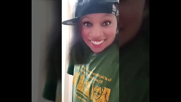 Xu hướng thử thách gỗ mun châu Phi khiêu dâm tự chế của người da đen (3)