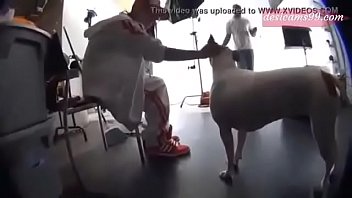 克里斯蒂·麦克在色情片场