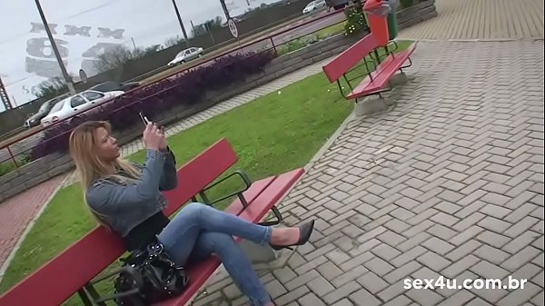 Luana ga&uacute_cha approached by director Don Picone accepts money to get naked [see more on RED]