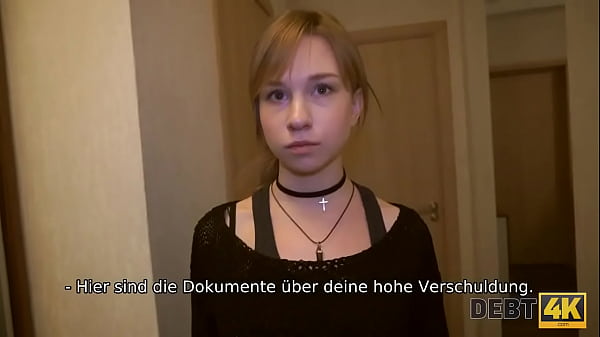 SCHULDEN4k. Teenie-Schuldner begleicht Schulden mit zartem Mund und Vagina