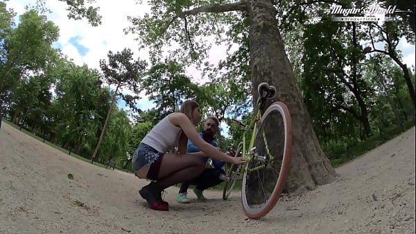 Fottuta troia Alice Maze Analy Pestate e Fistata