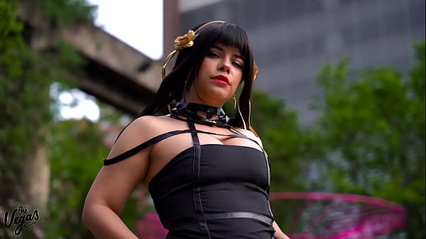 ¡Yor Forger dobló mi voluntad jodiéndome los sesos! -Selena Vega