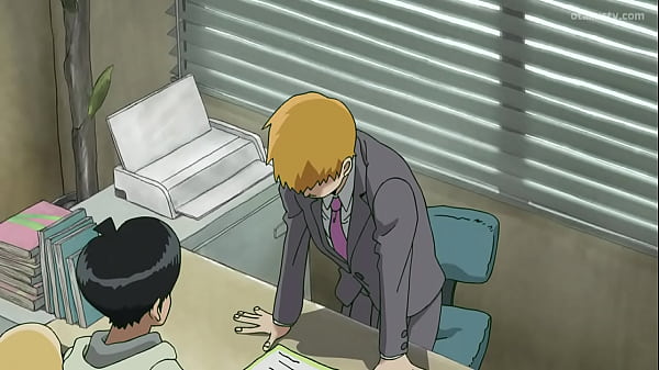 Reigen dringt in das Loch ein. Mob Psycho 100 Hentai