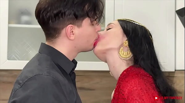 Reinschauen und dann ficken – filmische Fantasy-Version 2