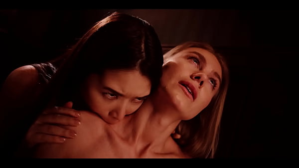 Nancy Ace 变身饥渴吸血鬼 - 与日本宝贝 Rikako Katayama 一起吃 69 只女同性恋阴户