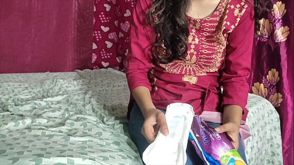 德西继姐索要垫子&ndash_，姐姐没给太多就给了！