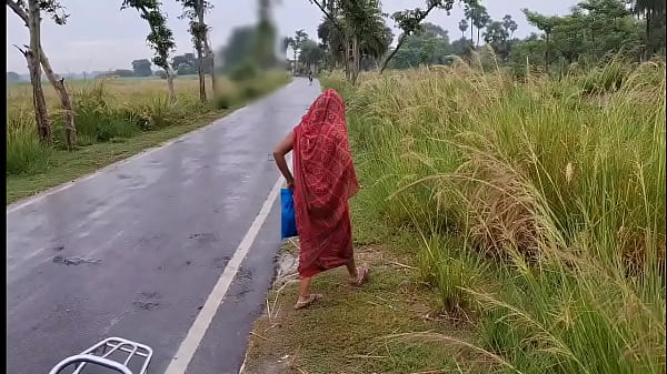 Novo casal indiano em lua de mel transando com sexo ao ar livre com história em áudio (vídeo oficial de Mumbai ashu)