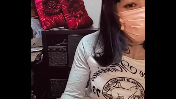 [Individual video] Video of a big-breasted cat ear mask crossdresser masturbating while streaming