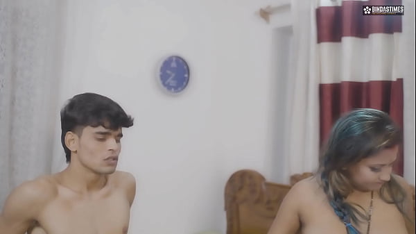 Bihari Bhabhi 喜欢在没人在家的时候和健美姐夫做爱