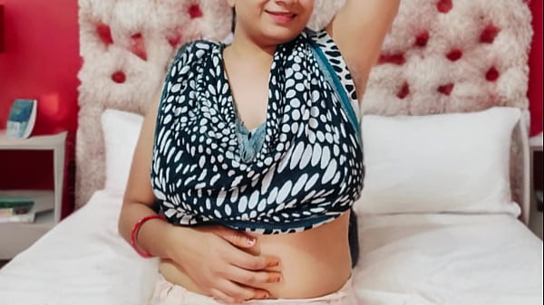 Accidental 69 fuck romance with GF's hot friend in girls hostel