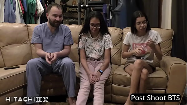 Don'_t Tell Doc I Cum On The Clock - Alexandria Wu