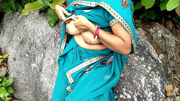 Ha portato la matrigna affamata di cazzo sulle montagne della foresta e l'ha scopata