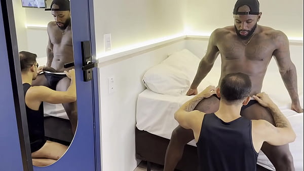 The black guy from Bahia fucked my throat until I milked