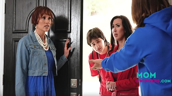 Il quartetto della famiglia della porta accanto: Lily Lane, Kell Fire, Elias Cash, Axel Haze