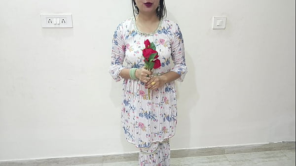 Video completo - Jija Saali La bellissima ragazza calda Priya fa sesso per la prima volta con la sorellastra con sesso indiano Hindi Audio