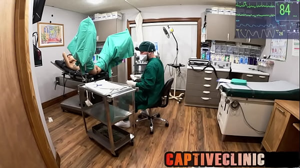 Brooklyn Rossi, troia arrapata, diagnosticata con devianza sessuale dal dottor Tampa presso BondageClinic - Reup