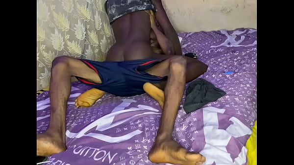 Bubblebutt zum ersten Mal kostenlos vor der Kamera