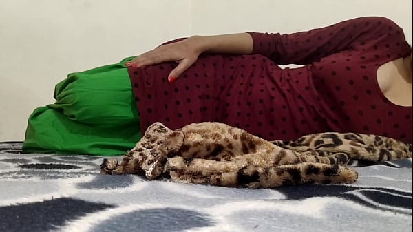 Saarabhabhi6 Neighbor's lover enjoys real Hindi talk (Roleplay) Desi sexy girl is enjoying with neighbor