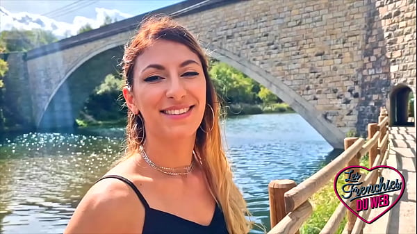 Stella, une infirmi&egrave_re coquine de 29ans