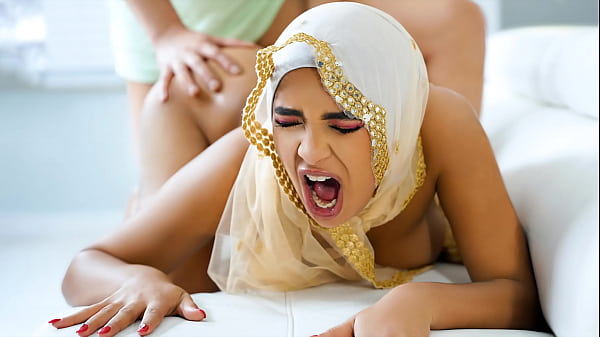 Convincing My Hijab Girlfriend for Fuck Who'_s Not Allowed to Have Sex Because of Her Culture - Hijablust
