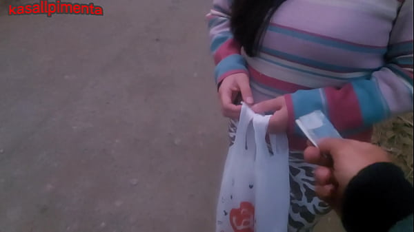 Having sex with a hot girl from a marginal colony without a condom, for a few cans, the bastard takes advantage of poverty and even cums in her ass!