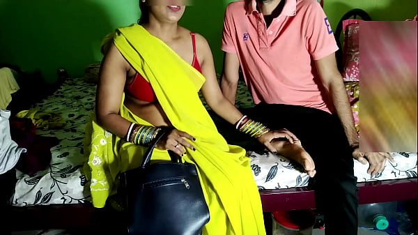 Randi came home pleased Customer by fucking pussy and got tips in return