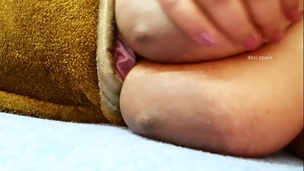 Desi sexy dì thấy ngực