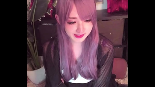 [Individual video] A video of a man's daughter who is excited by using a masturbator and masturbates while streaming