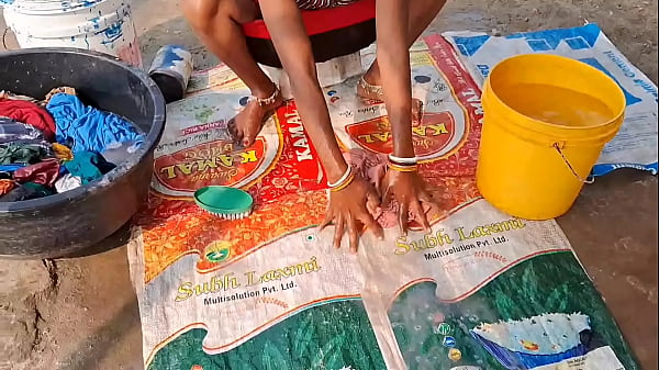 desi sexo anal completo real Village esposa kapde do rahi esposa ki follar duro