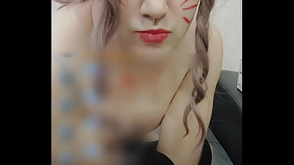 Immergiti nel mondo della sensualità frizzante: esplora il lato seducente e accattivante della seduzione, dove la passione si accende e i desideri prendono il volo, lasciandoti senza aria e desiderando di più!