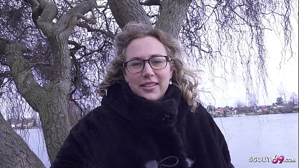 SCOUT TEDESCO - Grandi tette naturali BBW matura Kathy Pickup profondo per il casting