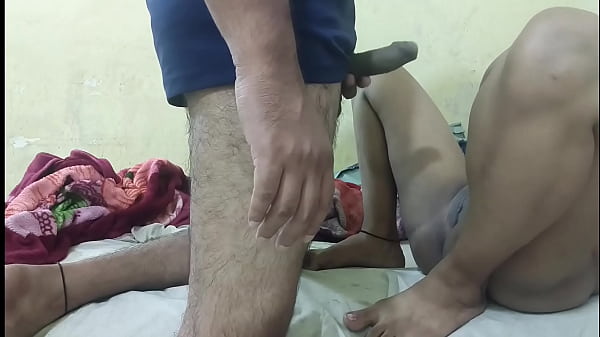 bellissima matrigna indiana fa sesso non pianificato con il figliastro