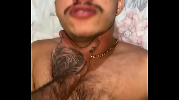 O Namorado da Minha Amiga Pauzudo n&atilde_o Resitiu e pediu pra me comer e eu acabei cedendo dei bem gostoso a ele 23CM bem Grosso de Pau