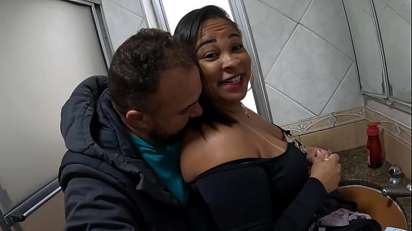 Kn Bombom dietro la telecamera