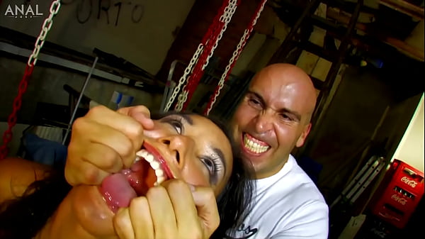 Dolce Elektra si fa inculare nel magazzino (1080p)