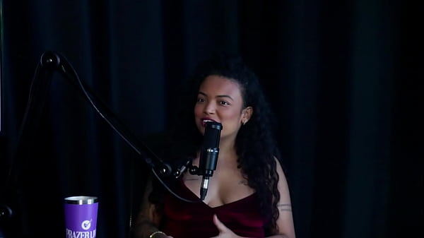 Il a commencé par des répétitions sensuelles, il voulait le faire avec des transsexuels, il aimait l'inversion, il trouvait ça cool de faire l'amour dans la rue et de draguer des femmes... - Ga&uacute_cha Yasmin (SHEER/RED)