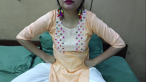 印度继母他妈的继子 2025 年年轻继母与印地语音频新色情视频