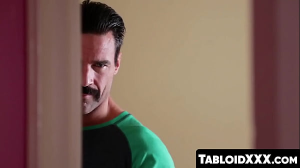 TabloidXXX.com - Summer Day'_s taboo cam show with stepdaddy goes explicit