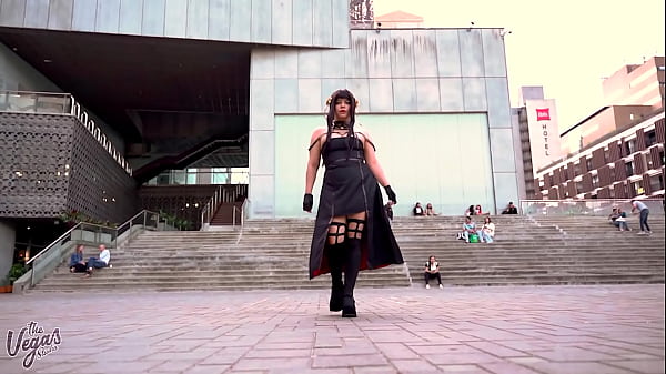 ¡Yor Forger ensuciándose! - Revisión del cosplay de la almohada Anime Dakimakura